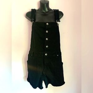 Hot topic Shortall